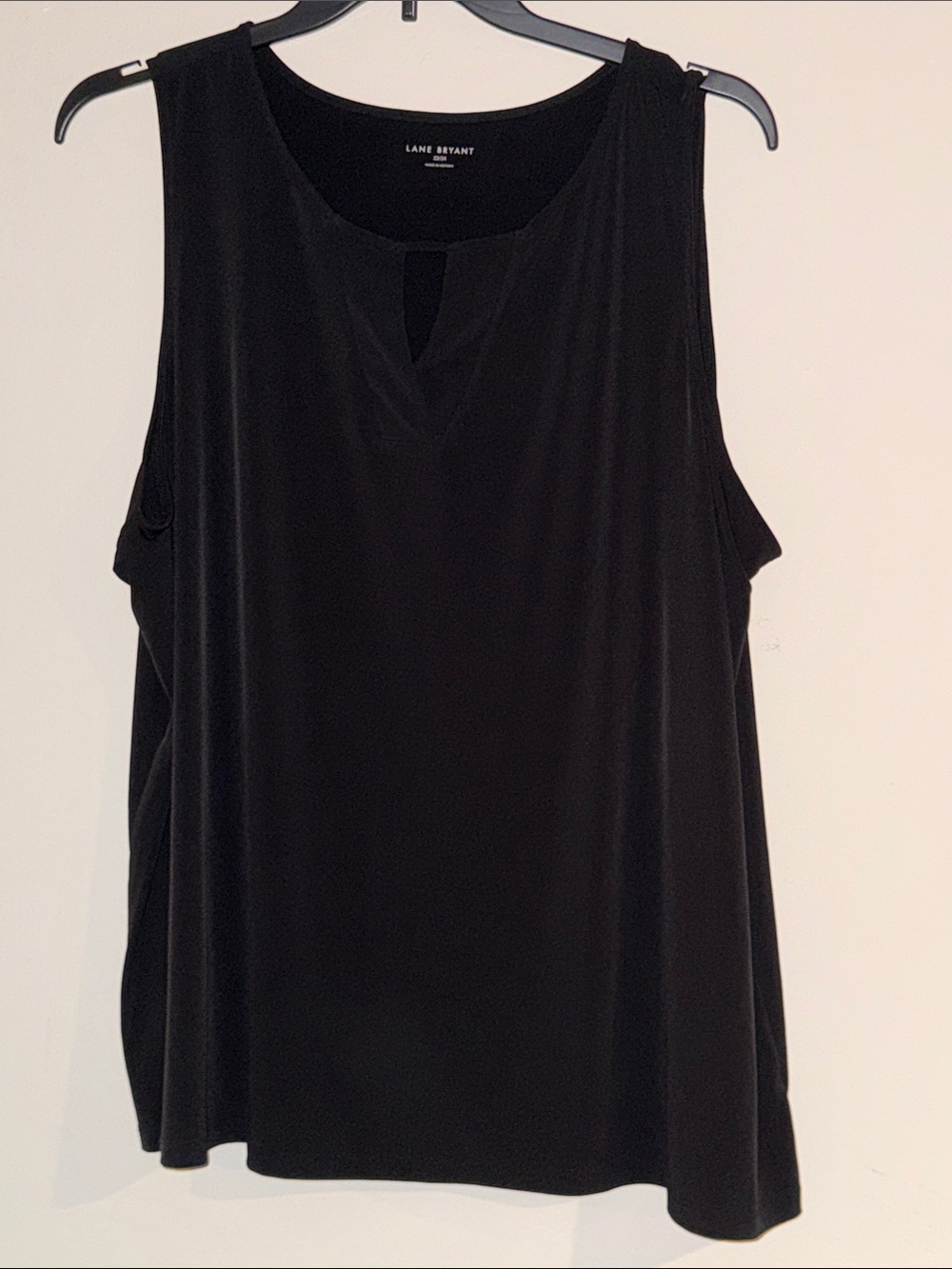 Lane Bryant Black V-Neck Sleeveless Tank